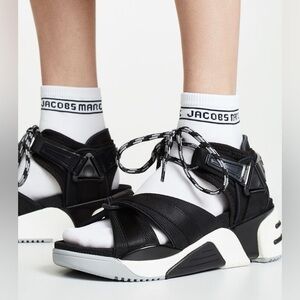 THE MARC JACOBS Women's Black Platform Strappy Somewhere Sport Sandals EUC Sz 40